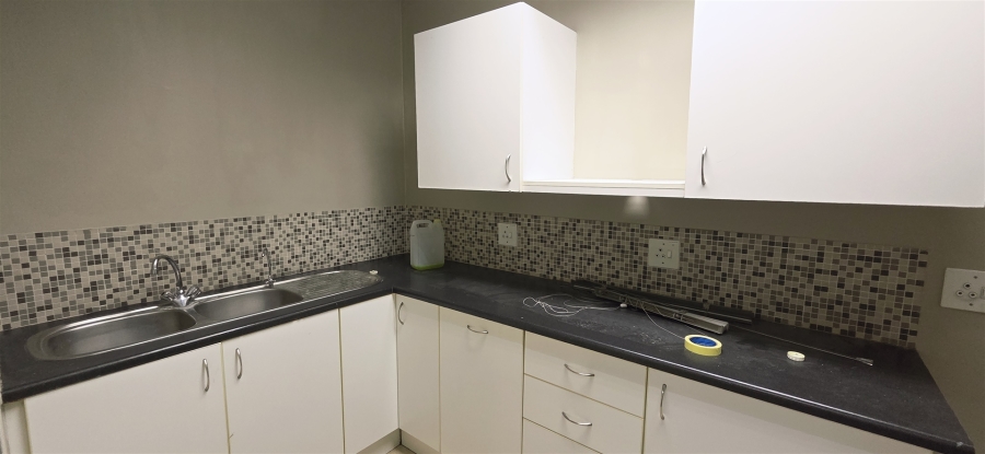 To Let Commercial Property for Rent in Woodmead Gauteng