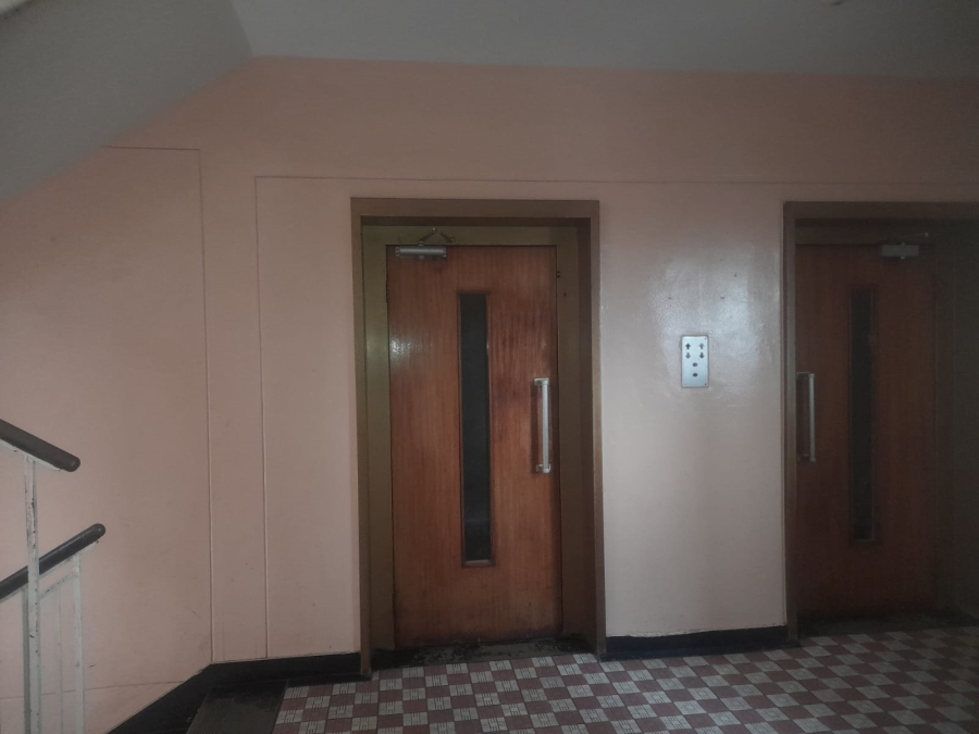 2 Bedroom Property for Sale in Berea Gauteng
