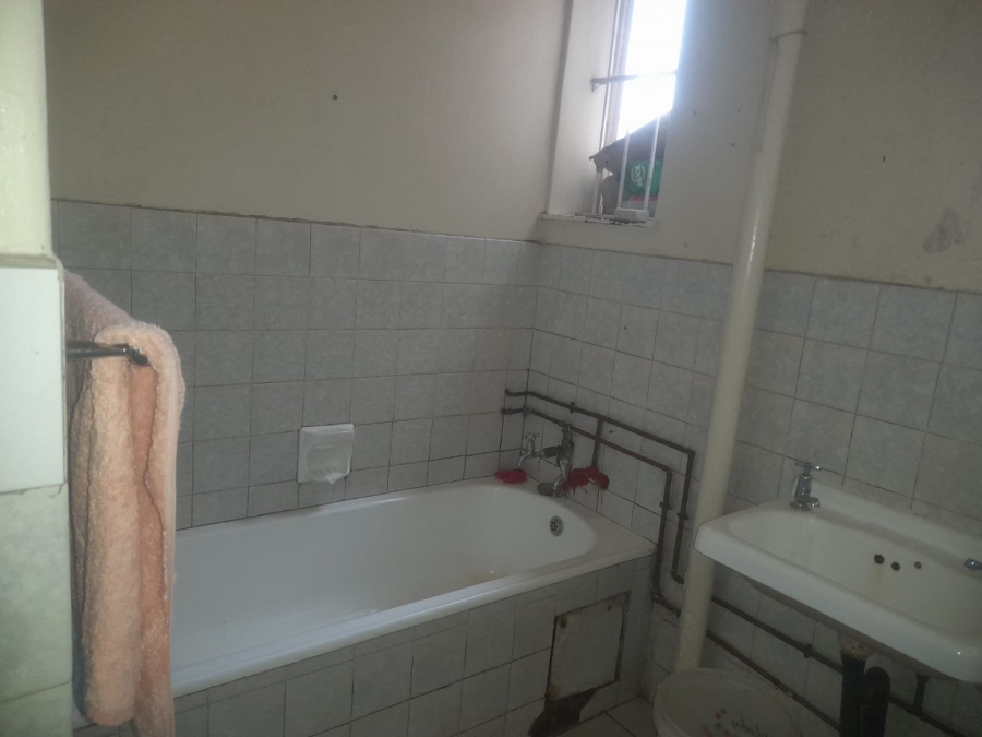 2 Bedroom Property for Sale in Berea Gauteng