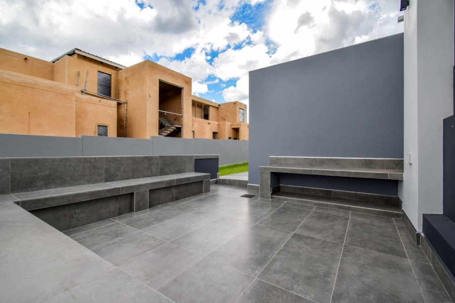 4 Bedroom Property for Sale in Midstream Heights Gauteng