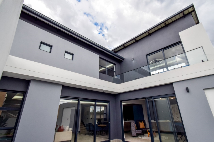 4 Bedroom Property for Sale in Midstream Heights Gauteng