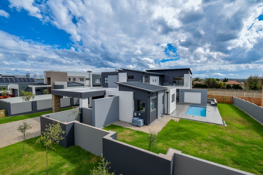 4 Bedroom Property for Sale in Midstream Heights Gauteng