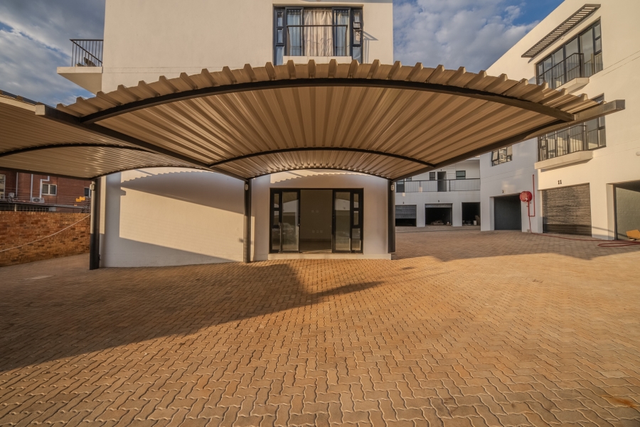 2 Bedroom Property for Sale in Faerie Glen Gauteng