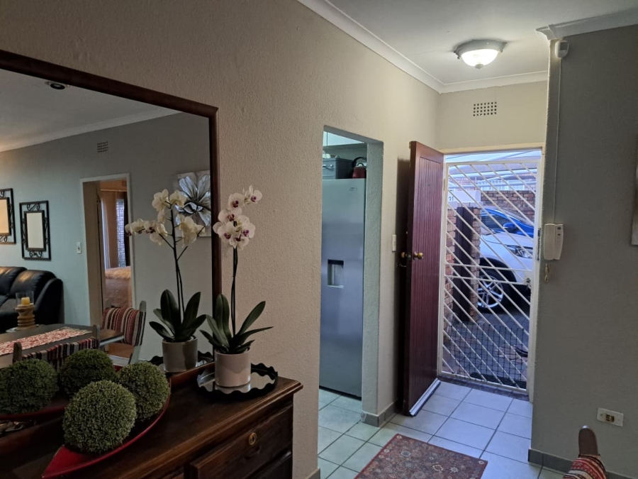3 Bedroom Property for Sale in Brackenhurst Gauteng