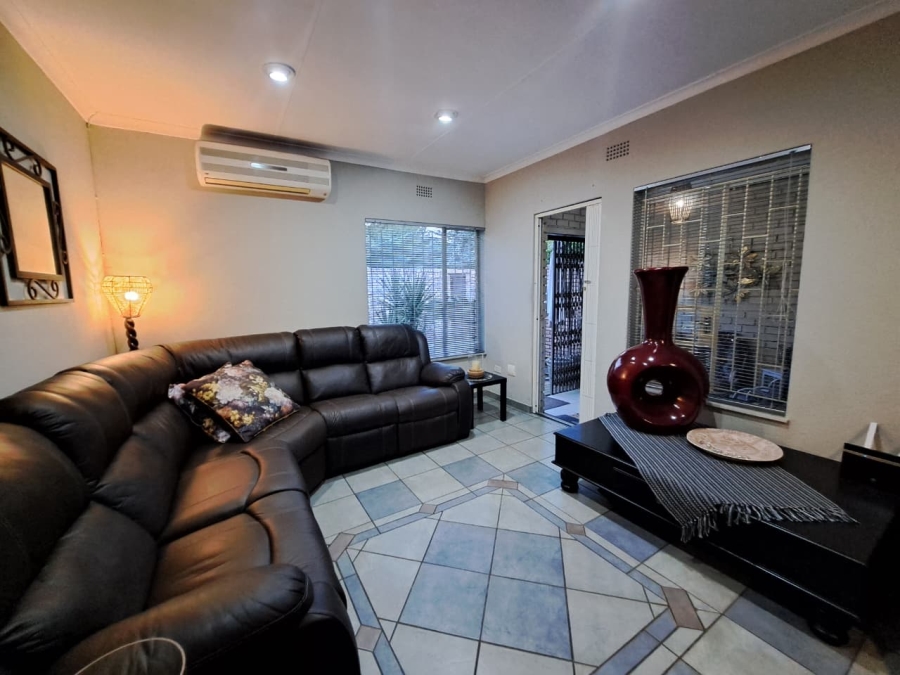 3 Bedroom Property for Sale in Brackenhurst Gauteng