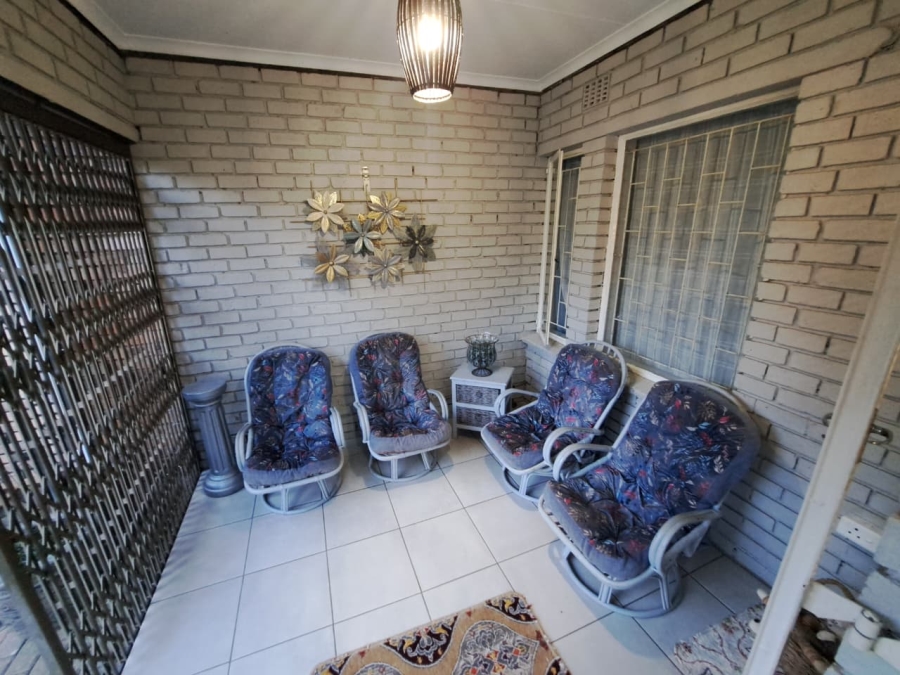 3 Bedroom Property for Sale in Brackenhurst Gauteng