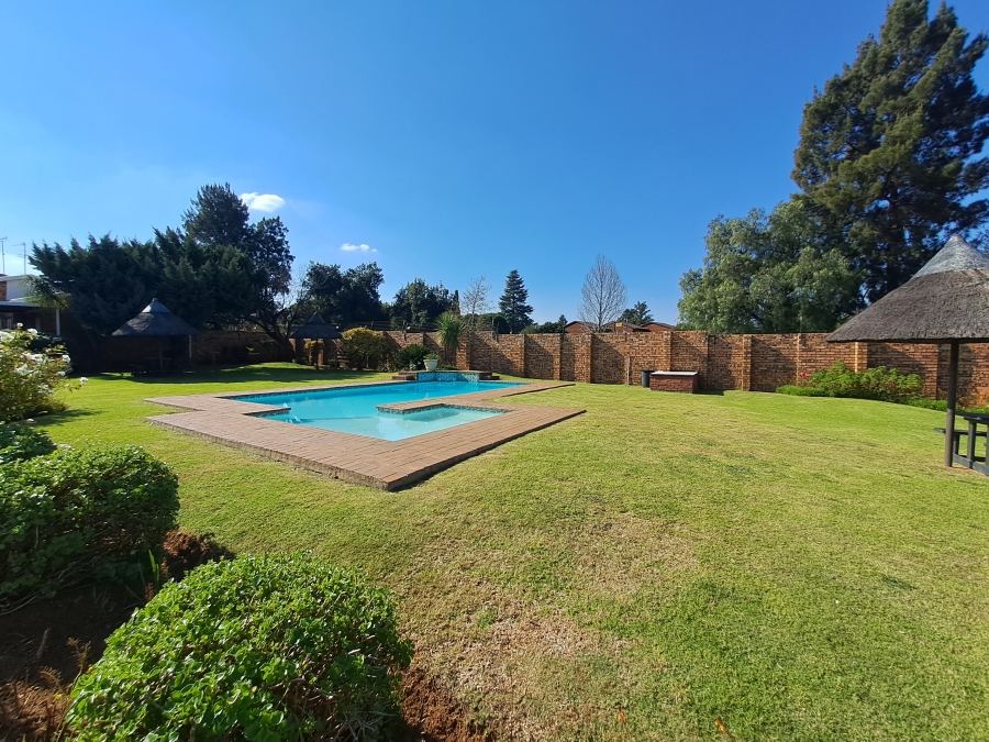 3 Bedroom Property for Sale in Brackenhurst Gauteng