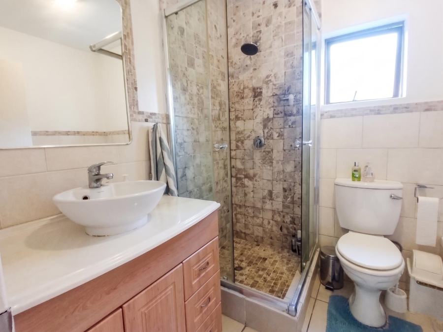 To Let 2 Bedroom Property for Rent in Morningside Gauteng