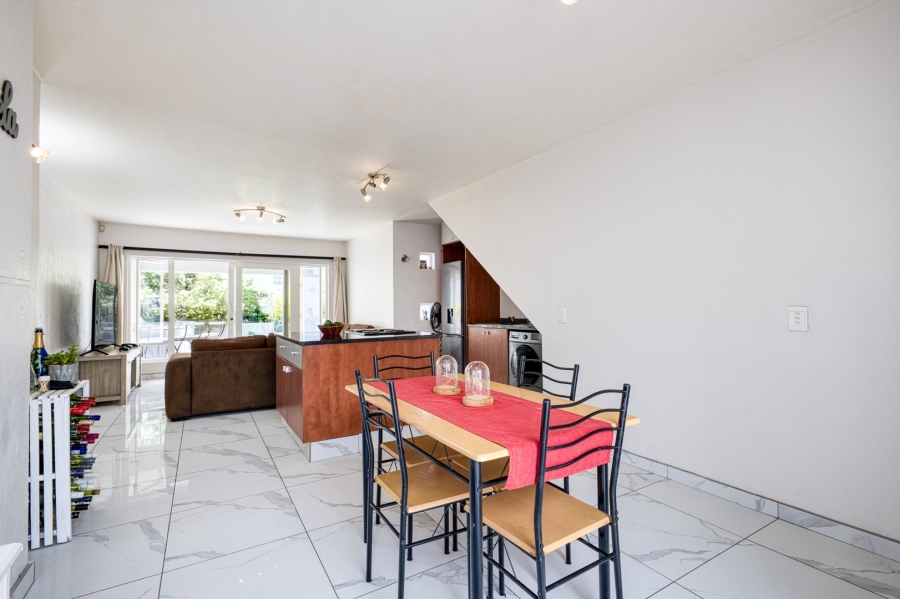 2 Bedroom Property for Sale in Broadacres Gauteng