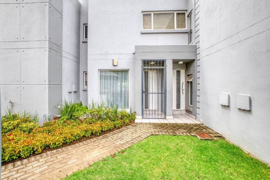 2 Bedroom Property for Sale in Broadacres Gauteng