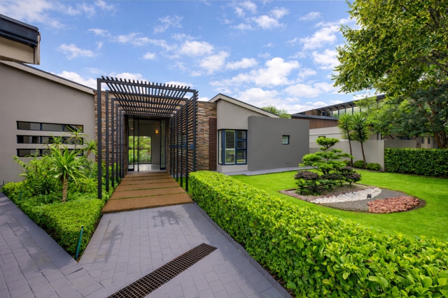 4 Bedroom Property for Sale in Helderfontein Estate Gauteng