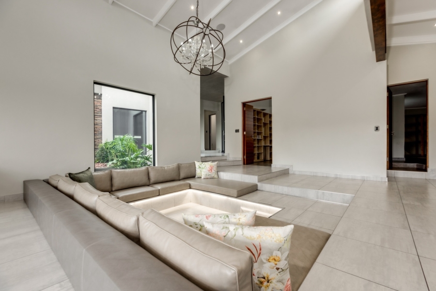 4 Bedroom Property for Sale in Helderfontein Estate Gauteng