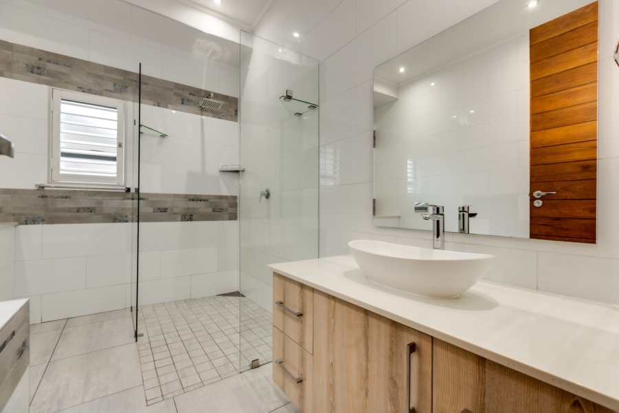 4 Bedroom Property for Sale in Helderfontein Estate Gauteng