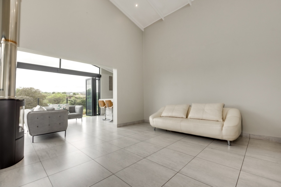 4 Bedroom Property for Sale in Helderfontein Estate Gauteng