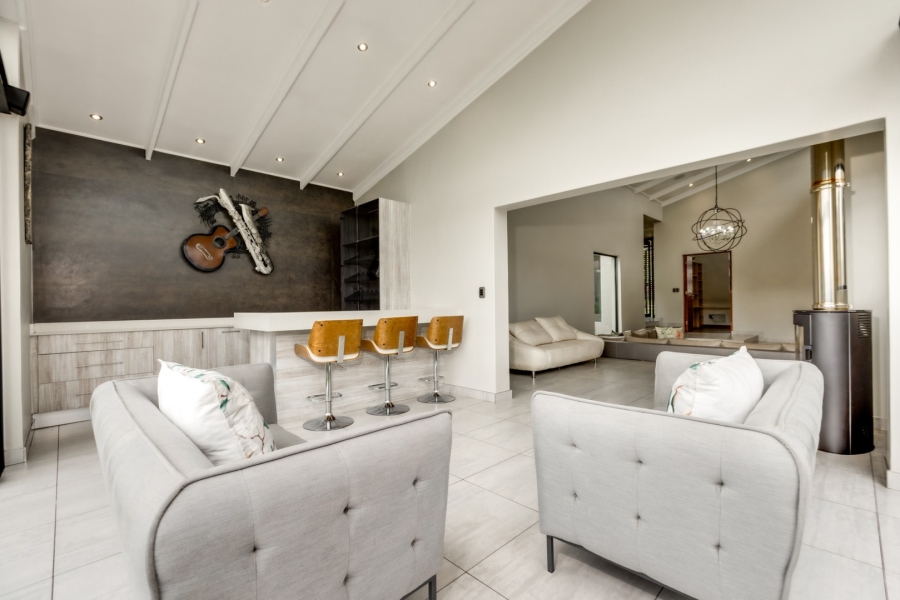 4 Bedroom Property for Sale in Helderfontein Estate Gauteng