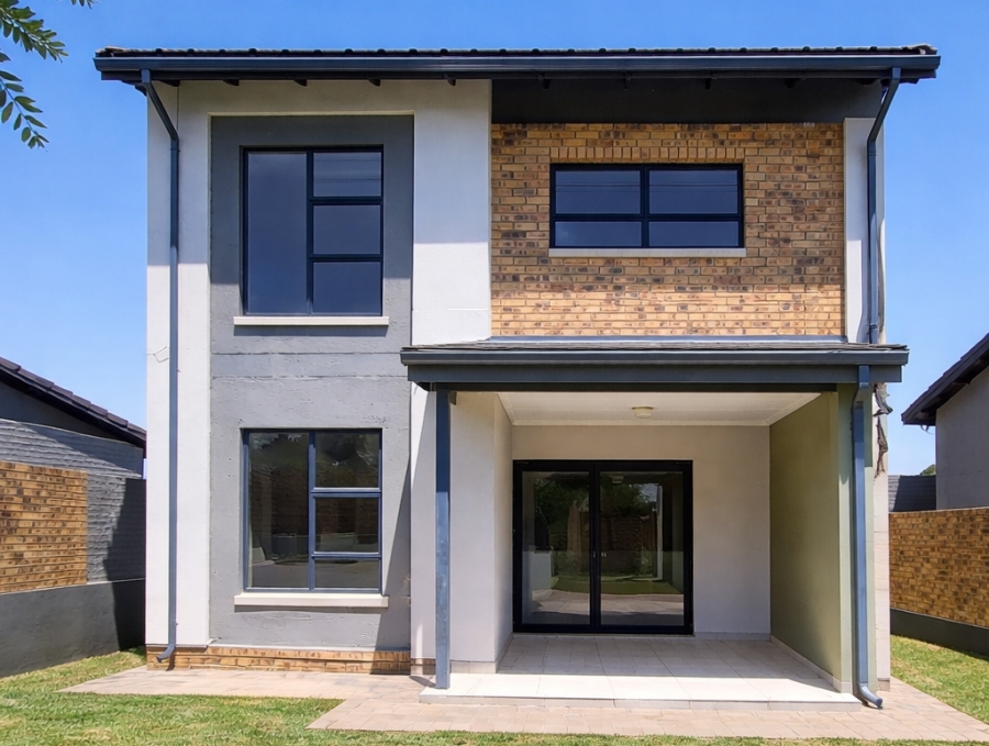 3 Bedroom Property for Sale in Amberfield Gauteng