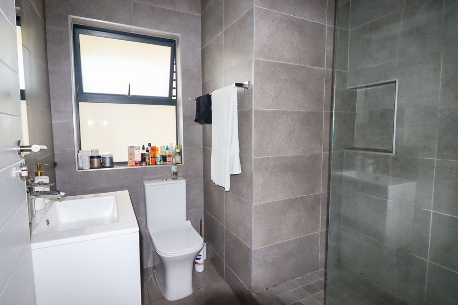 2 Bedroom Property for Sale in Bryanston Gauteng