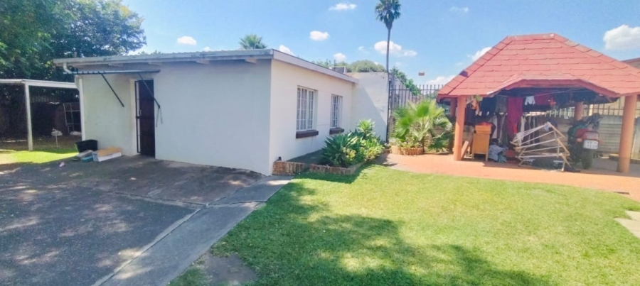 7 Bedroom Property for Sale in Capital Park Gauteng
