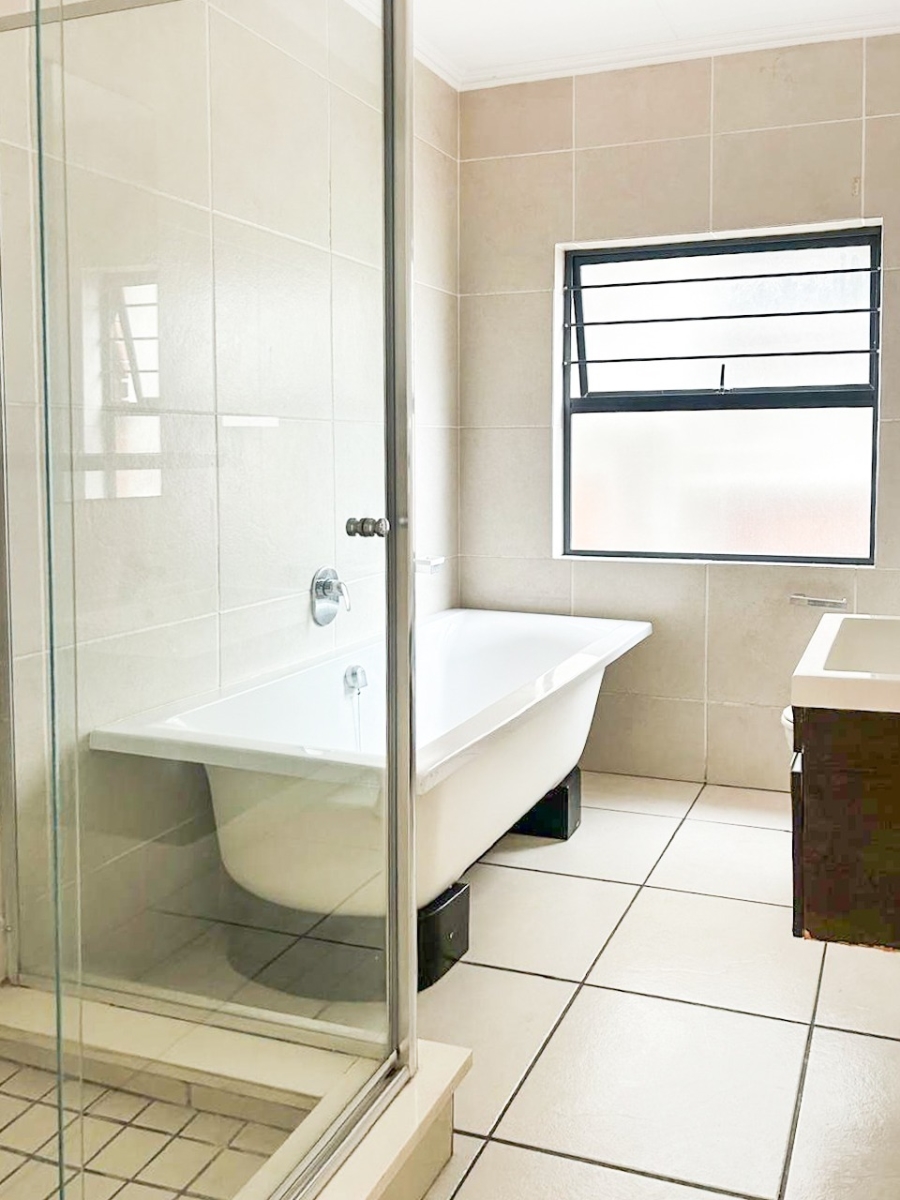 3 Bedroom Property for Sale in Fourways Gauteng
