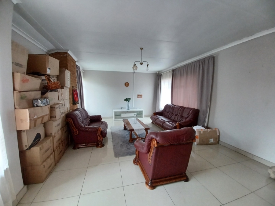 3 Bedroom Property for Sale in Vanderbijlpark SE 6 Gauteng