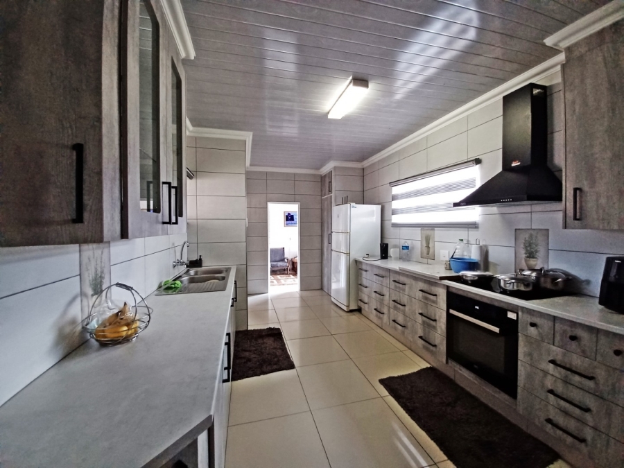 3 Bedroom Property for Sale in Vanderbijlpark SE 6 Gauteng
