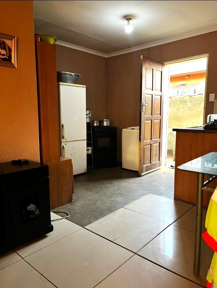 2 Bedroom Property for Sale in Windmill Park Gauteng