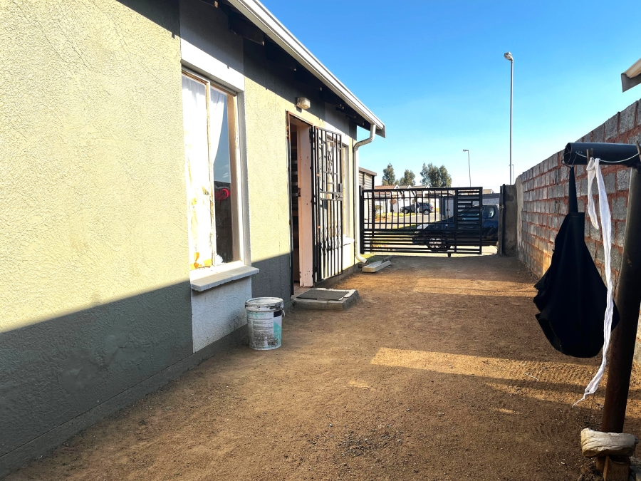 2 Bedroom Property for Sale in Windmill Park Gauteng
