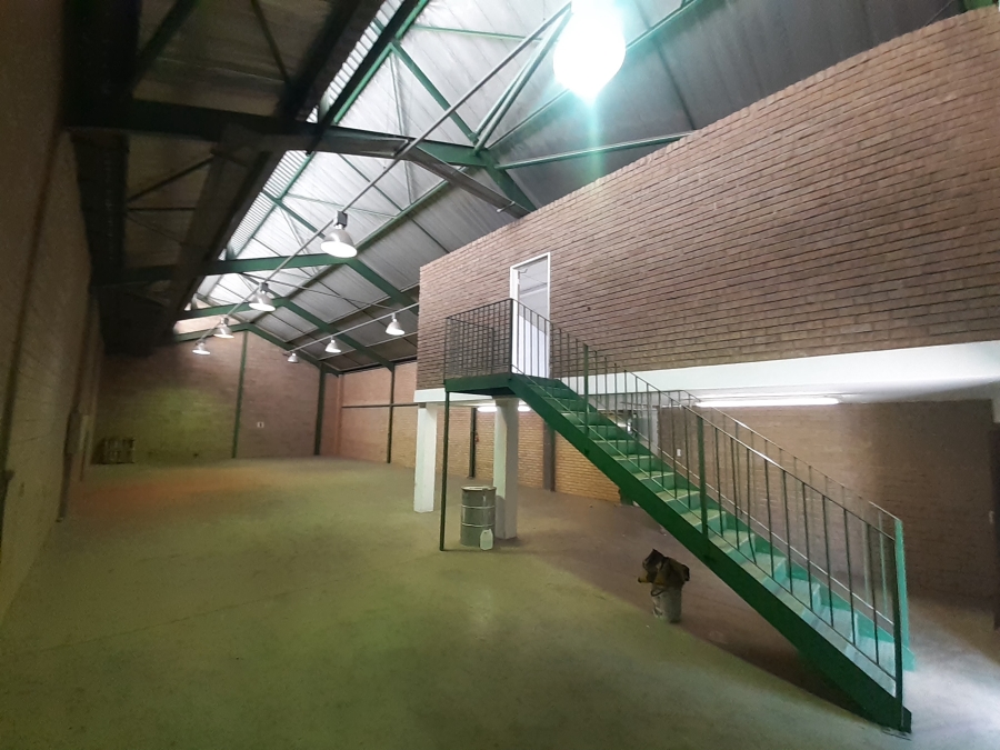 To Let Commercial Property for Rent in Robertville Gauteng
