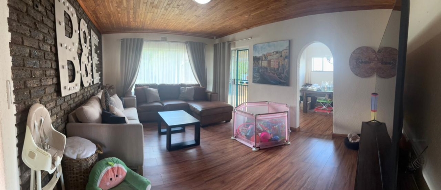 4 Bedroom Property for Sale in Rant En Dal Gauteng