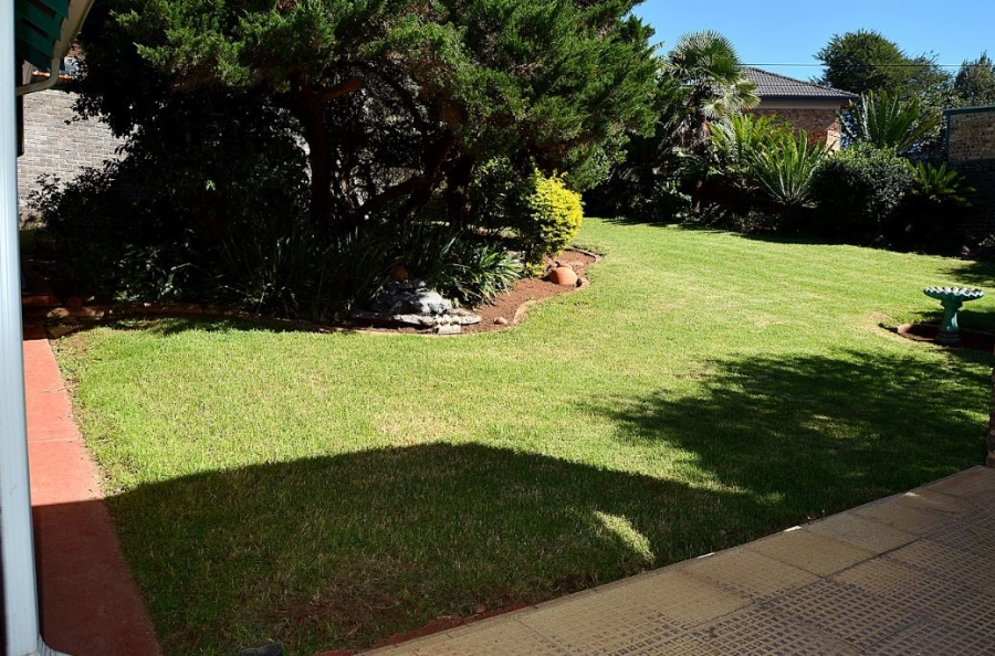 4 Bedroom Property for Sale in Rant En Dal Gauteng