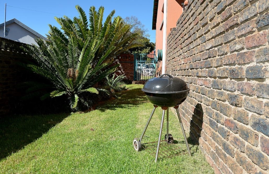 4 Bedroom Property for Sale in Rant En Dal Gauteng