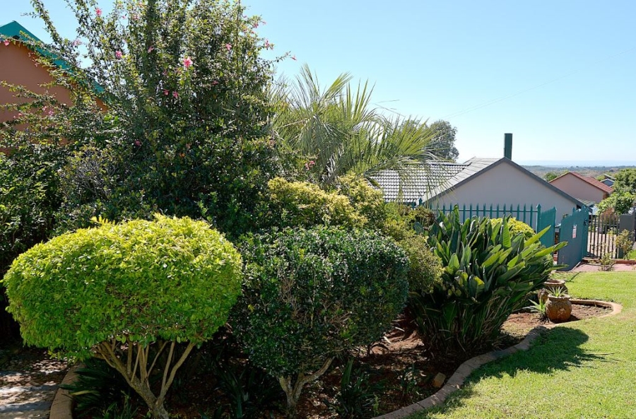 4 Bedroom Property for Sale in Rant En Dal Gauteng