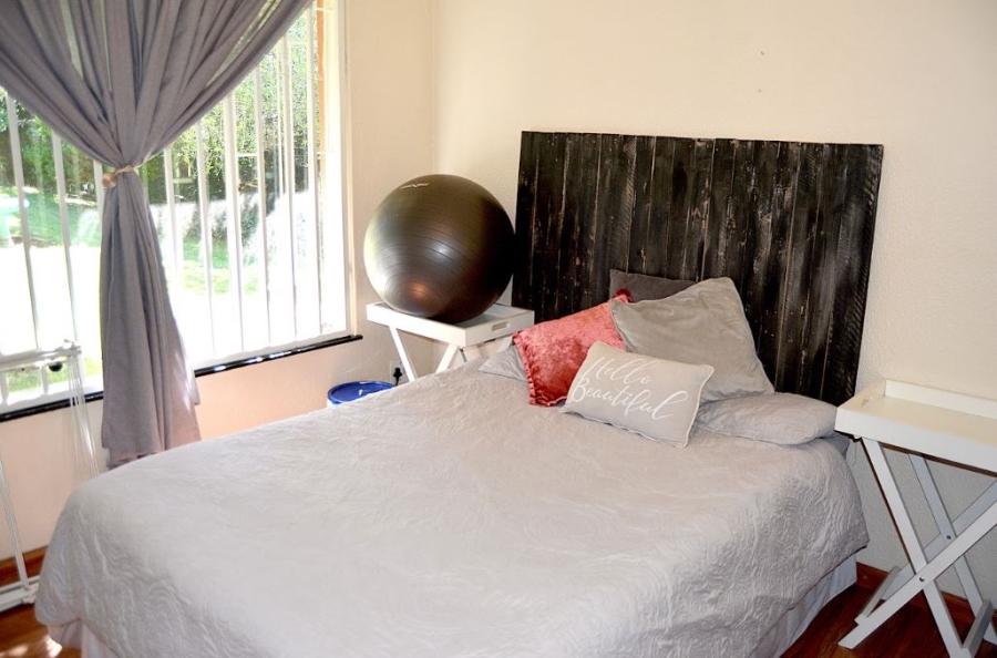 4 Bedroom Property for Sale in Rant En Dal Gauteng