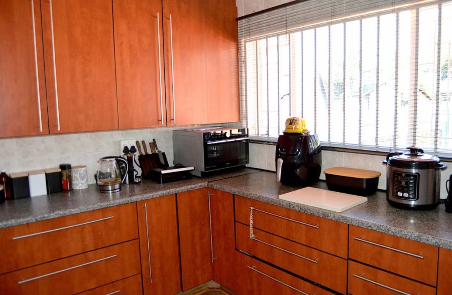 4 Bedroom Property for Sale in Rant En Dal Gauteng