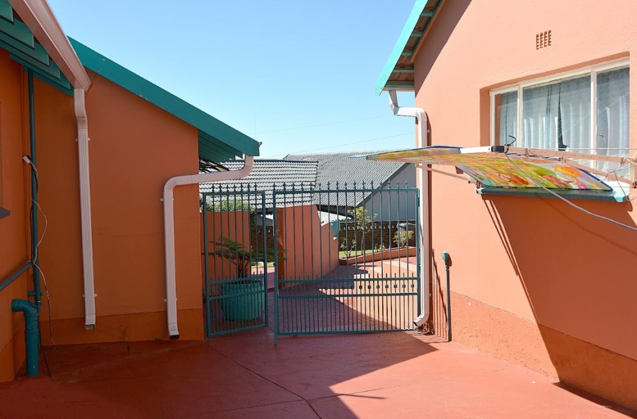 4 Bedroom Property for Sale in Rant En Dal Gauteng