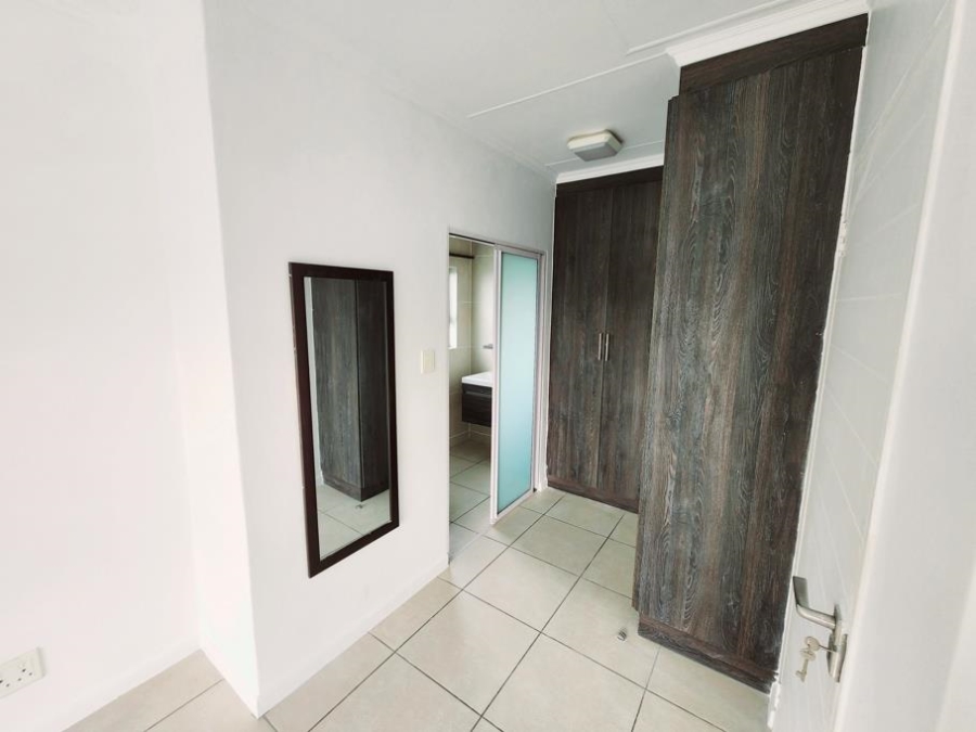 To Let 1 Bedroom Property for Rent in Petervale Gauteng