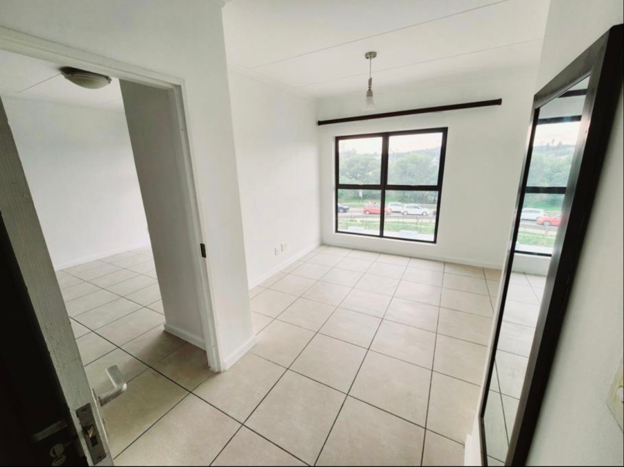 To Let 1 Bedroom Property for Rent in Petervale Gauteng