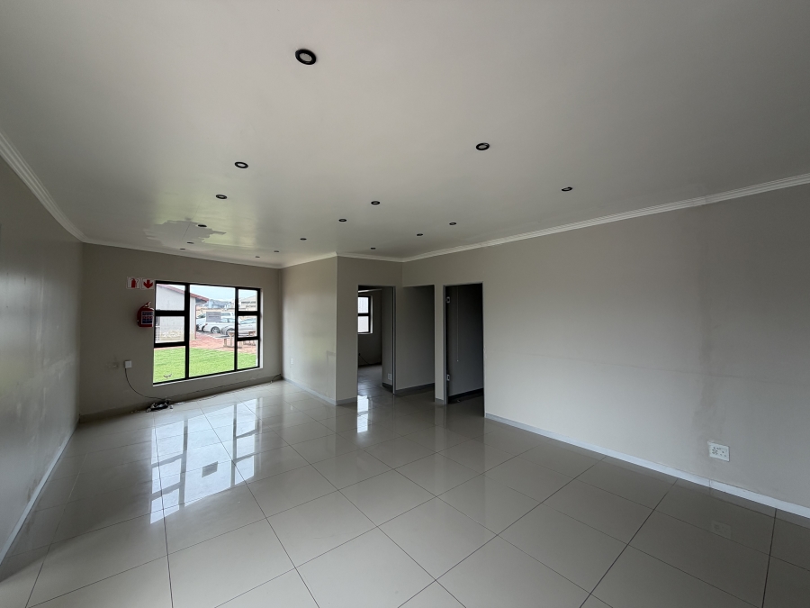 To Let Commercial Property for Rent in Raslouw Gauteng