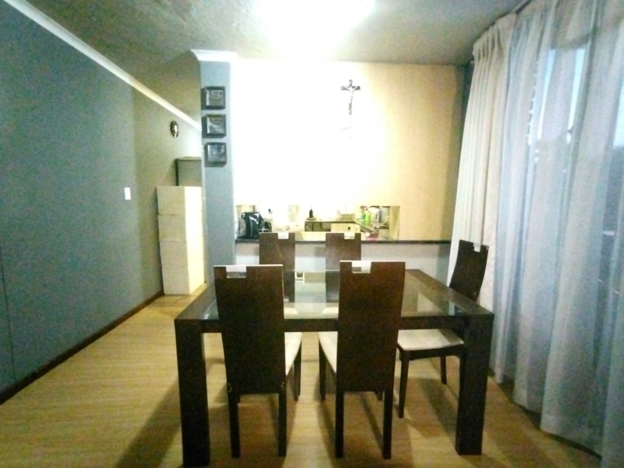 2 Bedroom Property for Sale in Villieria Gauteng