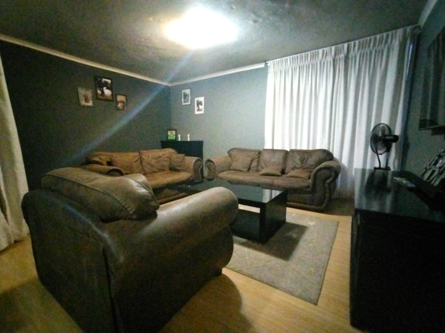 2 Bedroom Property for Sale in Villieria Gauteng