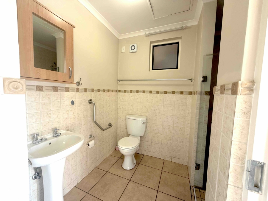 2 Bedroom Property for Sale in Die Wilgers Gauteng
