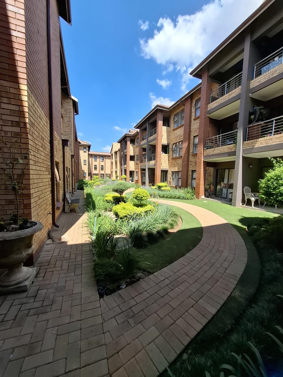 1 Bedroom Property for Sale in Equestria Gauteng
