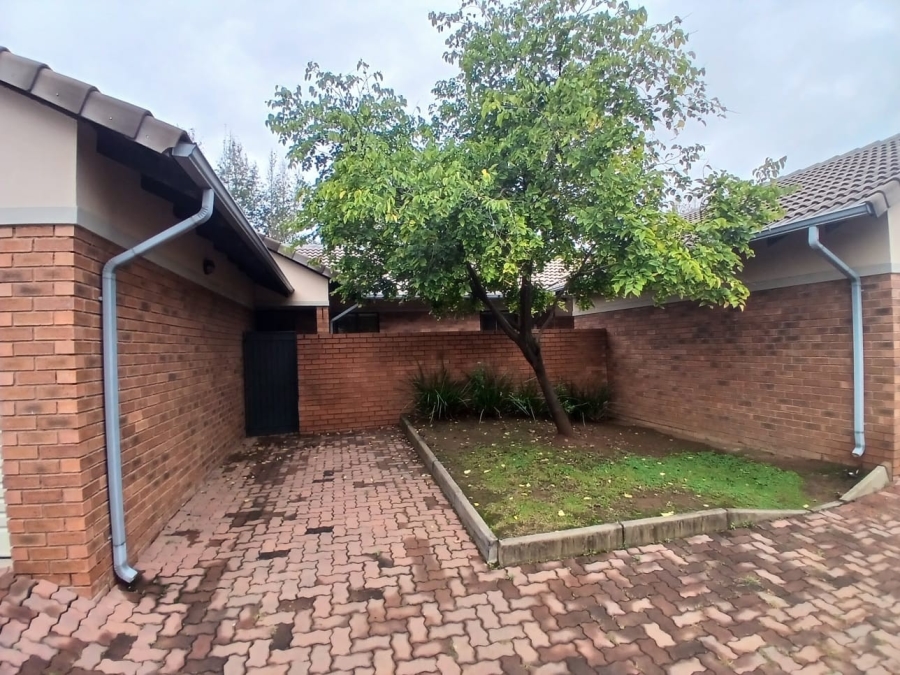 3 Bedroom Property for Sale in Equestria Gauteng