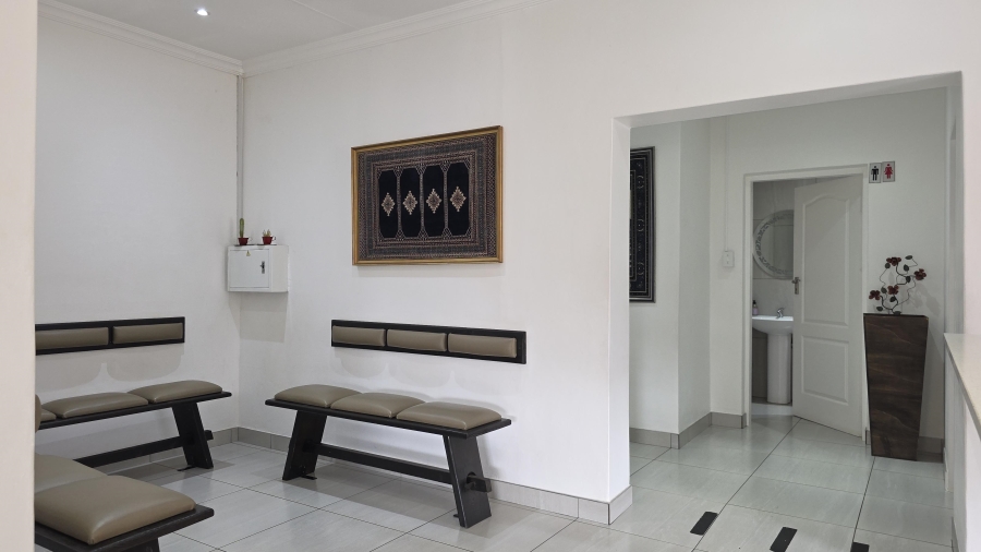 8 Bedroom Property for Sale in Clubview Gauteng