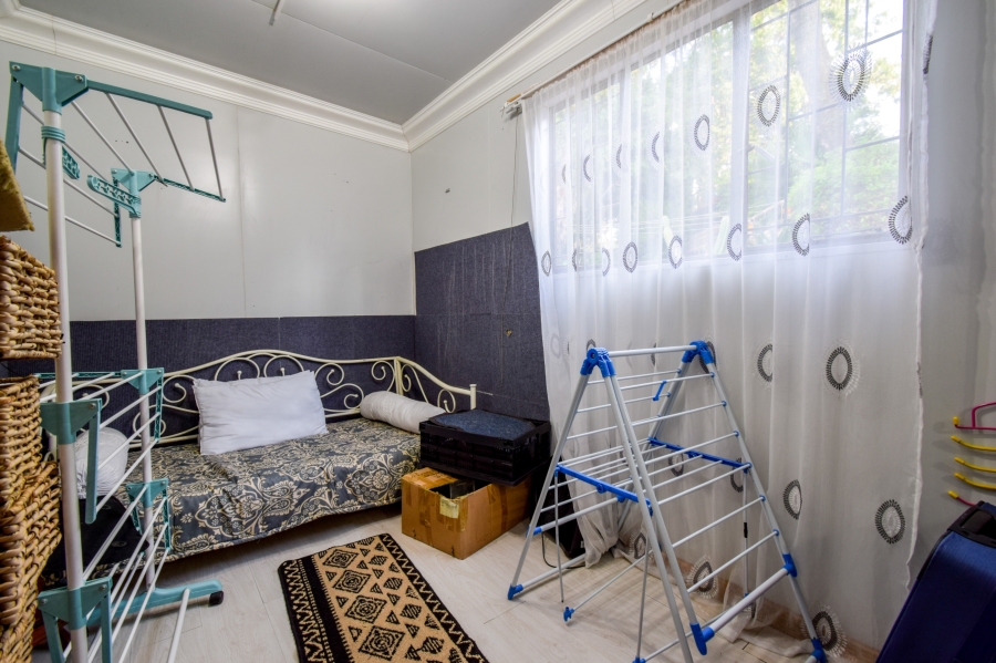 4 Bedroom Property for Sale in Faerie Glen Gauteng