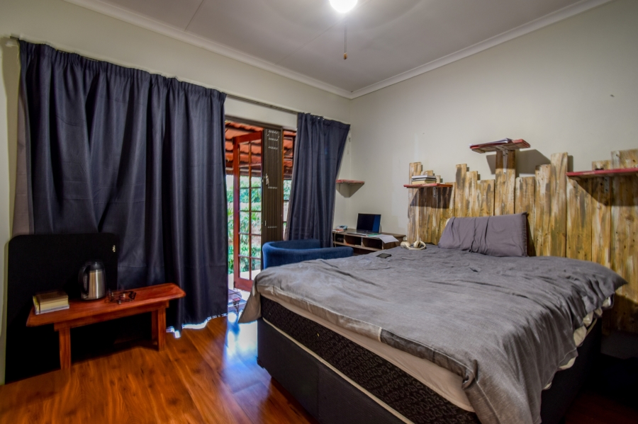 4 Bedroom Property for Sale in Faerie Glen Gauteng