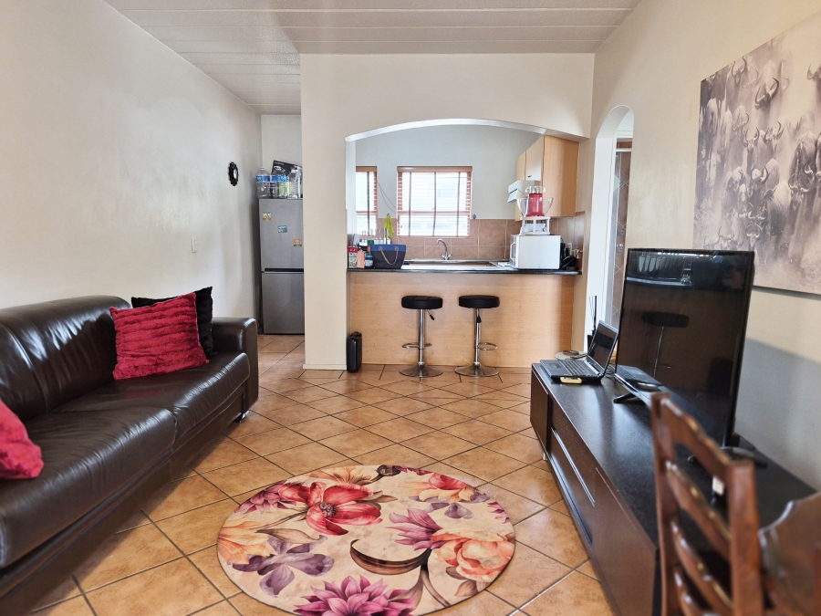 1 Bedroom Property for Sale in Waverley Gauteng