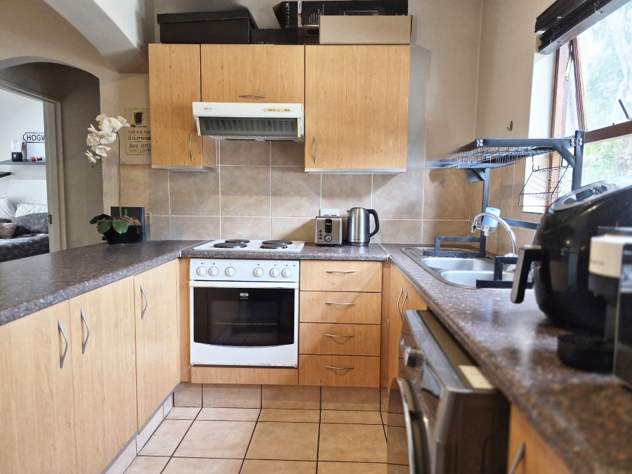 1 Bedroom Property for Sale in Waverley Gauteng