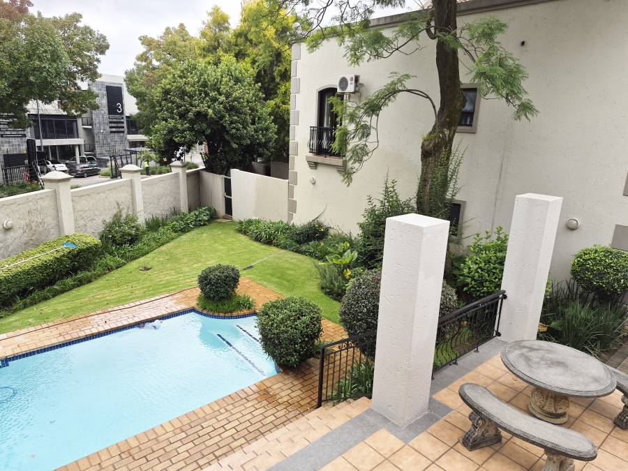 1 Bedroom Property for Sale in Waverley Gauteng