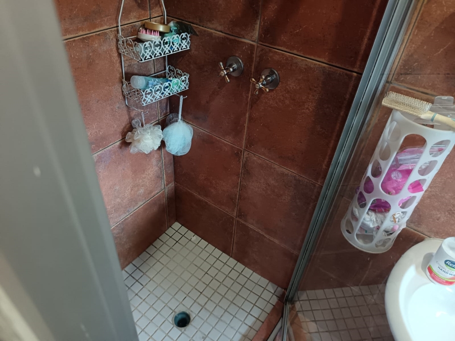 4 Bedroom Property for Sale in South Crest Gauteng